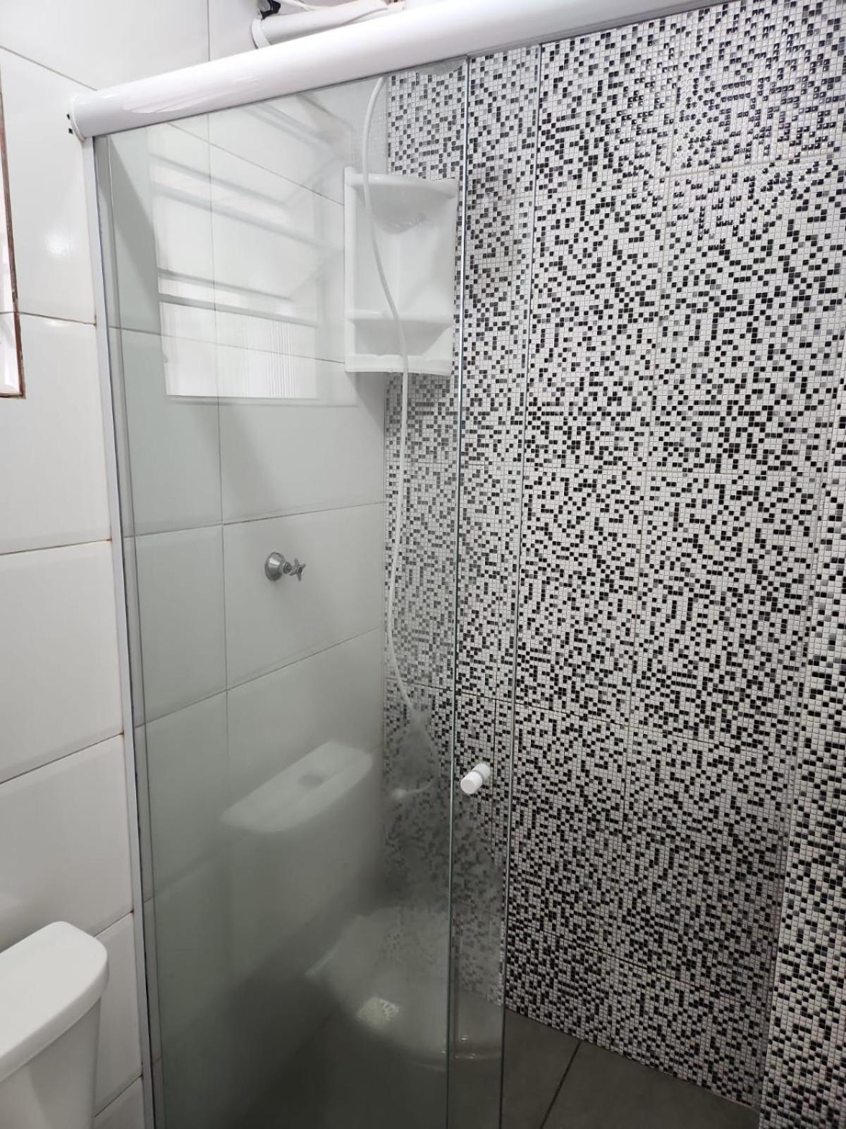 Aparts Lesther Apartamento *