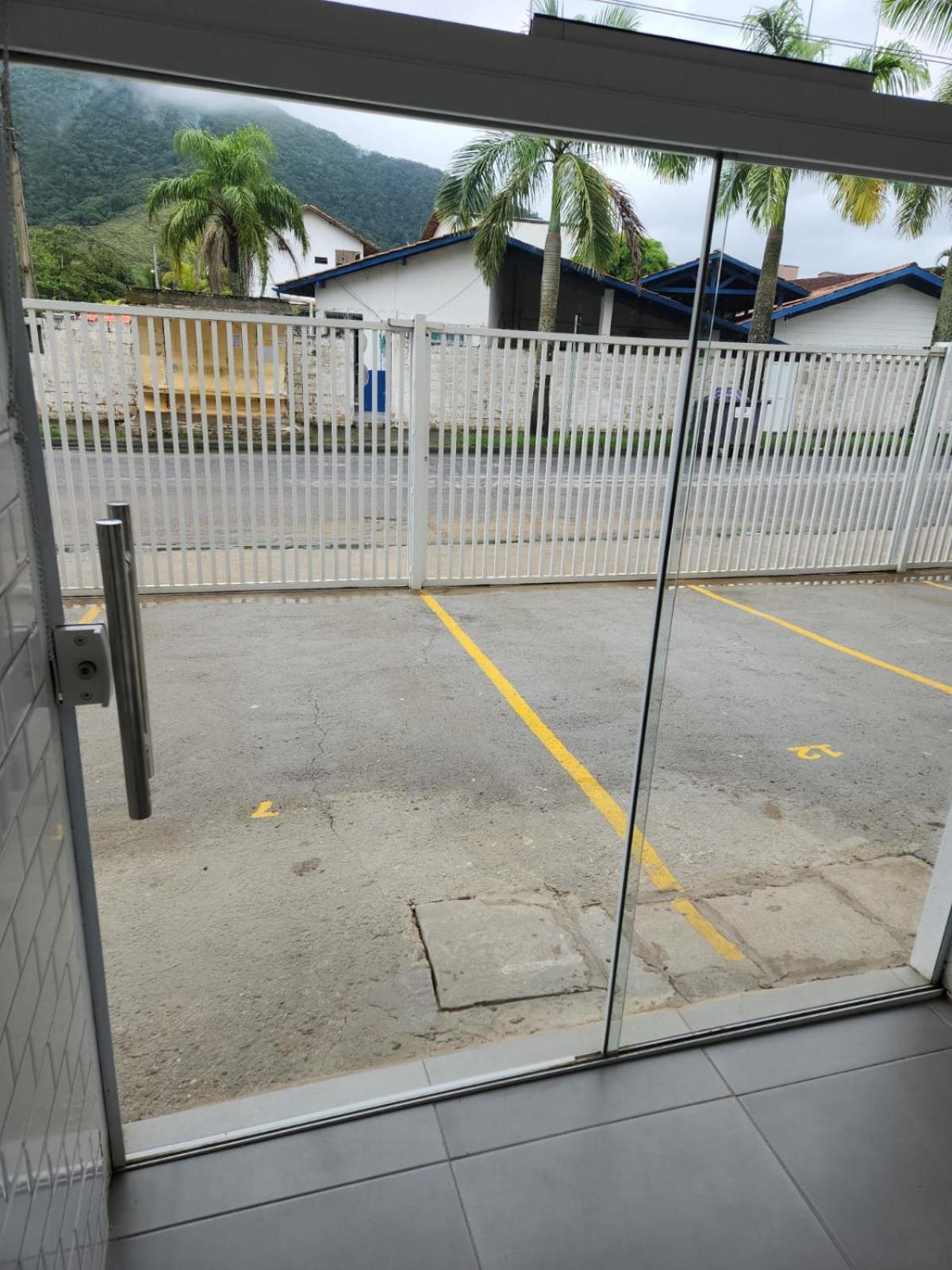 Apartamento Aparts Lesther Ubatuba